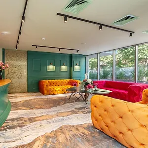 https://tomis-garden-bucuresti.bucharesthotelsnow.com